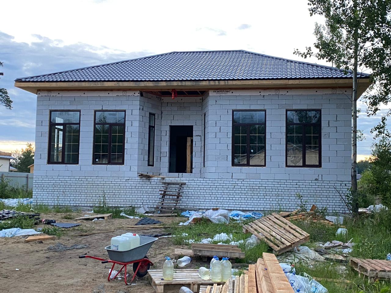 Монтаж шатровой крыши и кровли в Рязани и Рязанской области